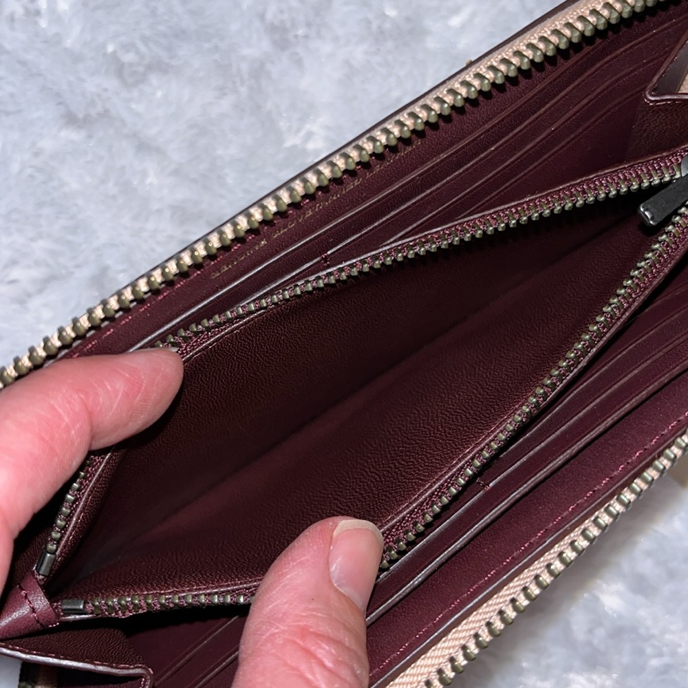 Coach NWT $350 MSRP Beaded Meadowlark Accordion Zip Wallet - Picture 15 of 15